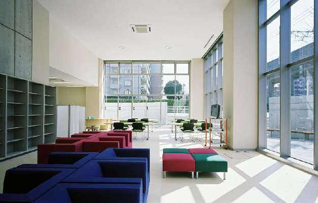 セントラルスポーツ生涯学習プラザ ロビー